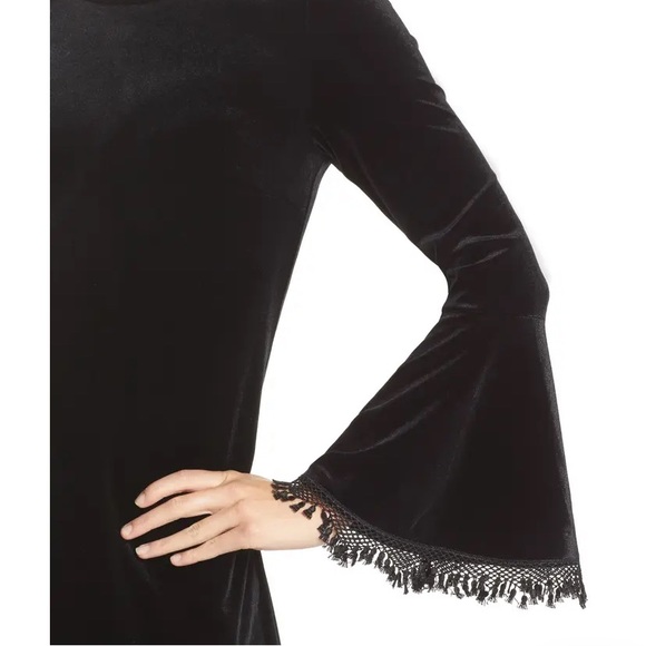 Kobi Halperin Women’s Hallie Bell Sleeve Velvet Dress - Picture 5 of 5